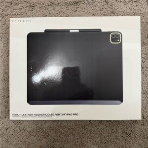 Satechi Vegan Leather Magnetic iPad Pro Case